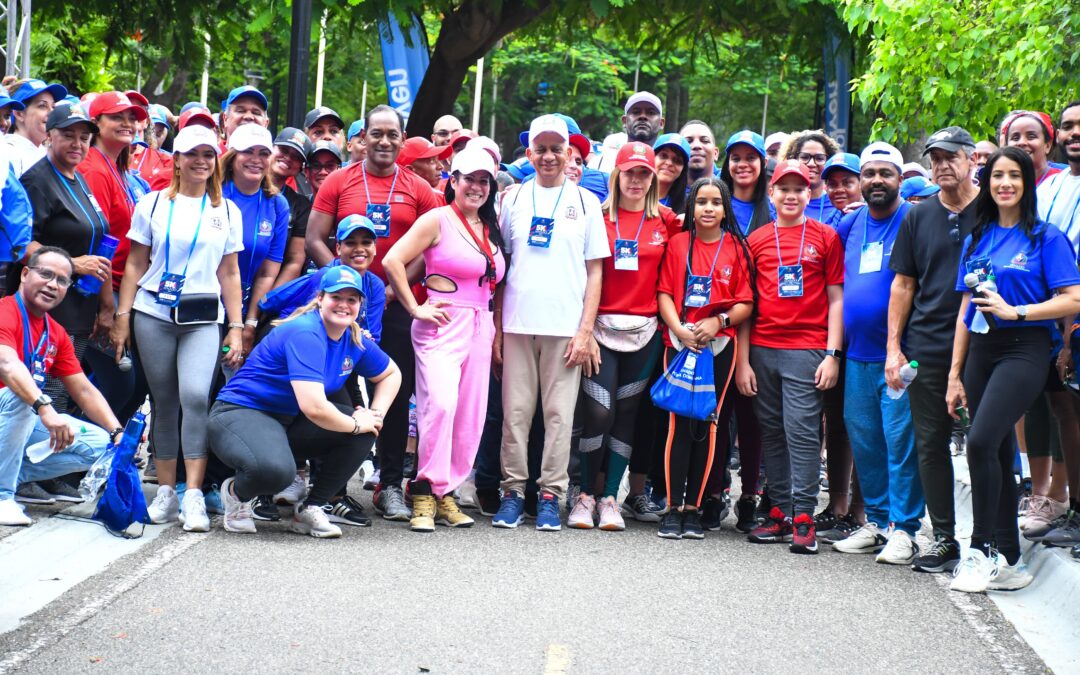 Primer Maratón 5K del Senado lo conquistan los colaboradores Luis de los Santos y Edilania Pichardo