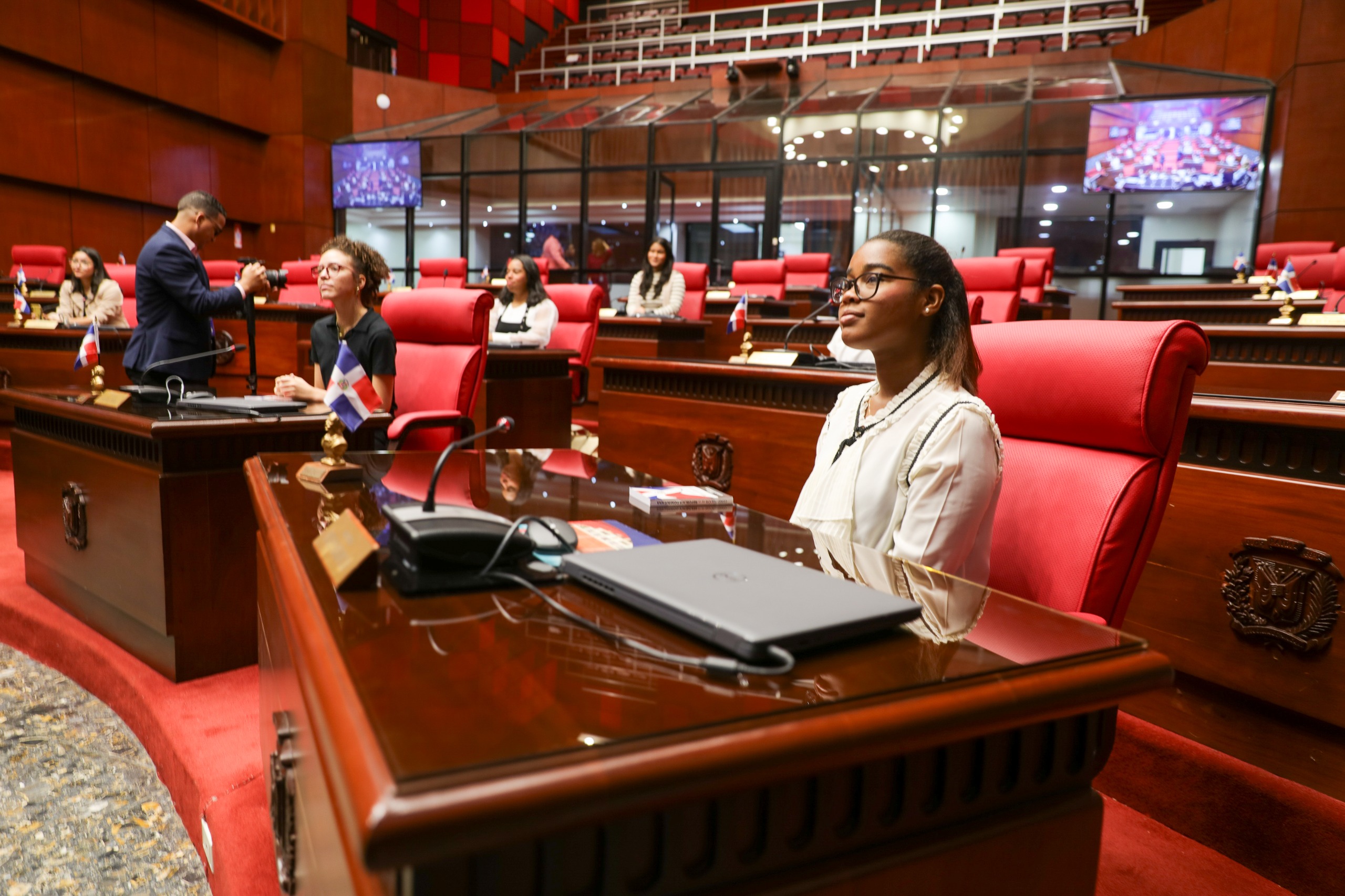 Estudiantes de comunicación de la PUCMM visitan Senado 1 IMG 20240723 WA0093