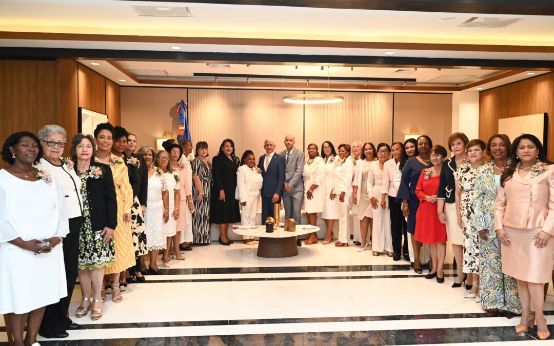 Senado reconoce liderazgo de 32 mujeres dominicanas en el marco del Día Internacional de la Mujer
