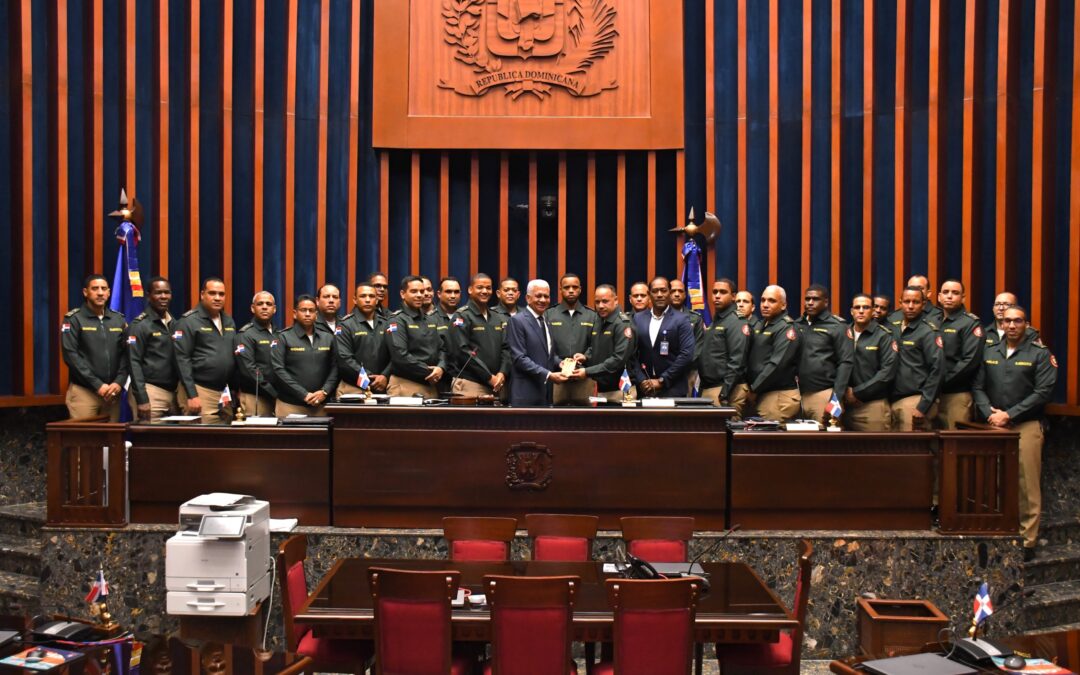 Historial de Noticias 13 Senado recibe visita delegación de la Escuela de Estudios Militares del Ejercito RD