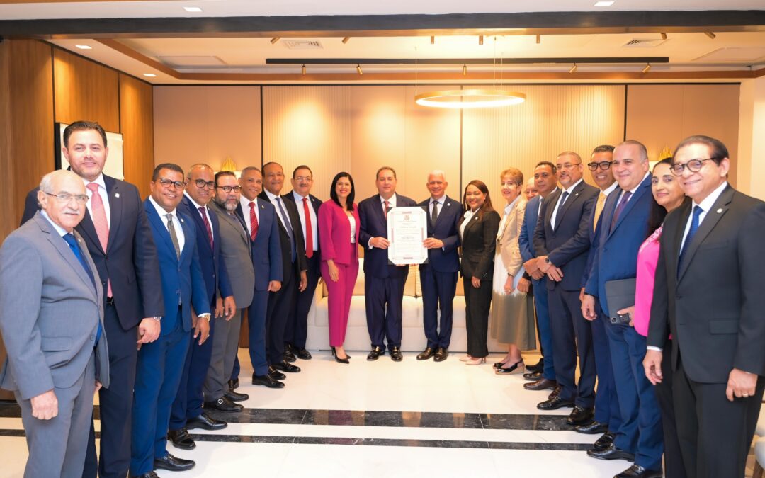 El doctor Mario Lama es designado asesor honorífico en materia de salud del Senado de la República