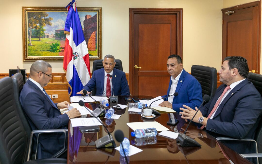 Historial de Noticias 6 Comisión de Interior y Policía continúa estudio proyecto de ley que crea la Dirección Nacional de Inteligencia, (DNI)