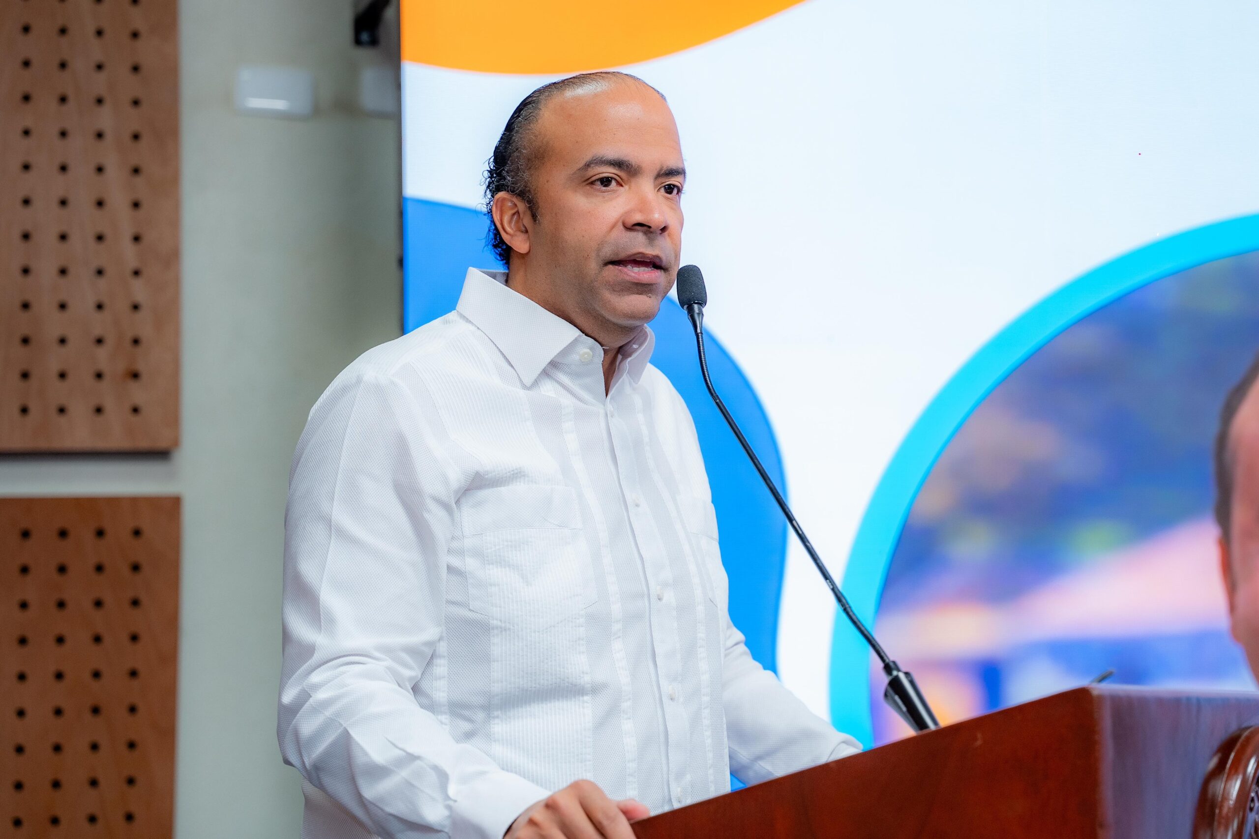 Cámara Alta imparte la charla “Aventura Financiera” a los hijos de sus colaboradores 2 Imagen de WhatsApp 2025 07 08 a las 09.38.22 086b10a6 scaled