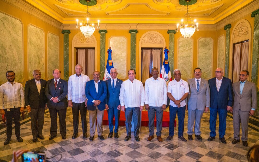 Presidente del Senado participa en presentación detalles promulgación de Ley 82-25, de Bien de Familia