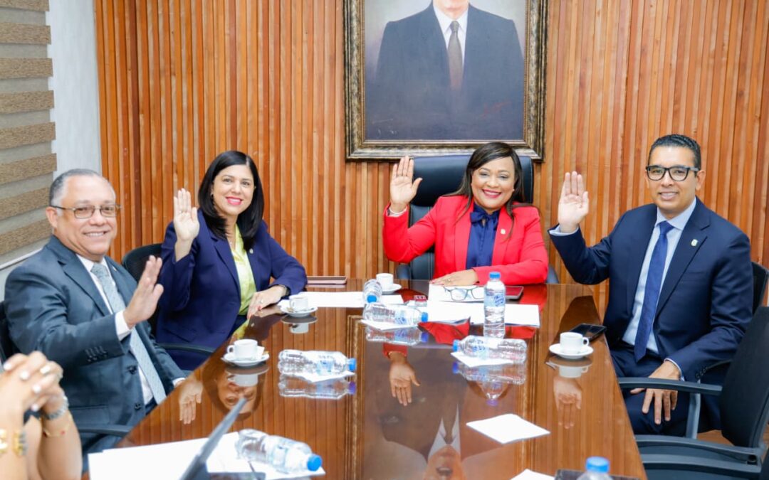 Historial de Noticias 24 Comisión Asuntos de Familia y Equidad de Género conoce proyecto de ley que crea el Ministerio de la Familia