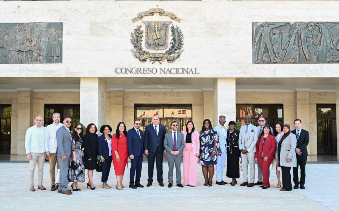 Senado recibe delegación de asambleístas del Estado de Nueva York
