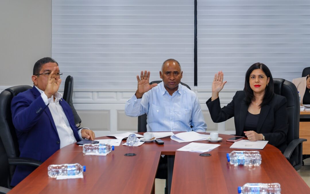 Comisión de Educación estudia resolución que reconoce al Instituto Politécnico Loyola por sus aportes educativos