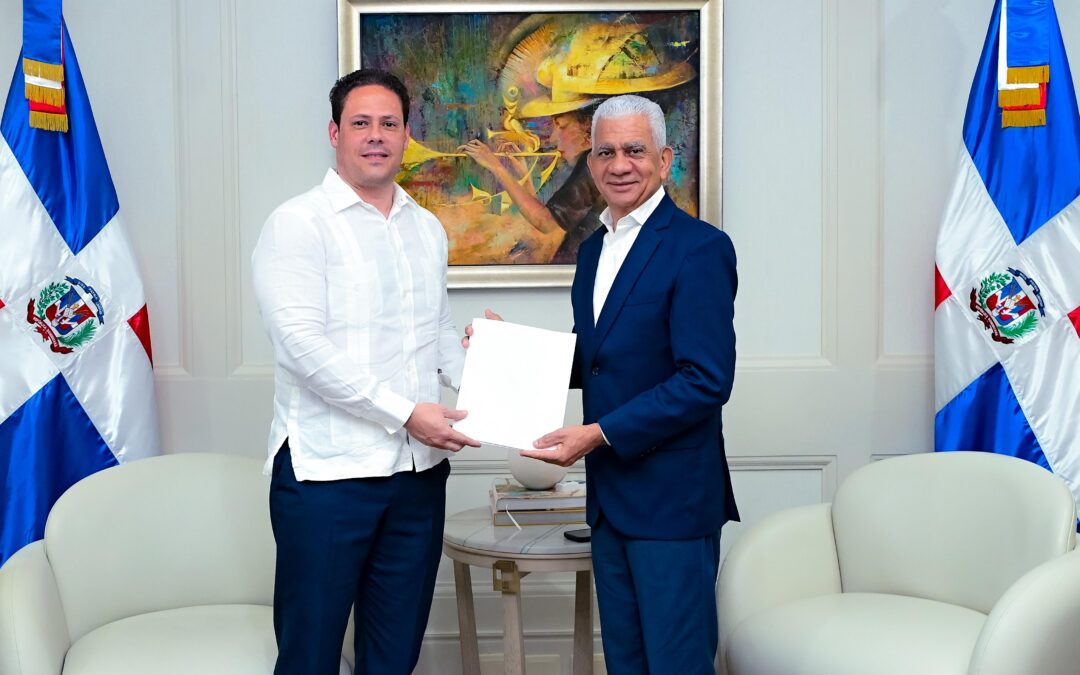 Historial de Noticias 12 Senado de la República recibe del Poder Ejecutivo, vía el ministro de Vivienda, anteproyecto de modificación Ley 160-21