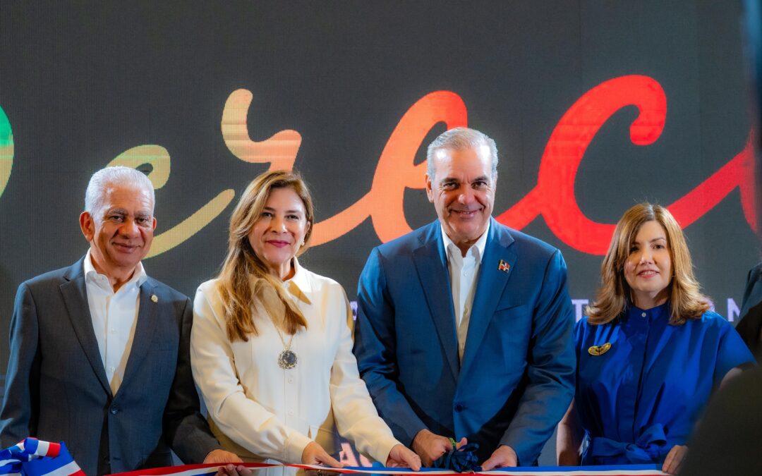 Presidente del Senado asiste a inauguración segunda edición de Crece