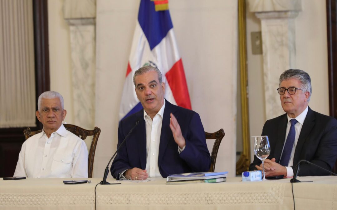 Presidente del Senado participa en el Segundo Encuentro Nacional en apoyo a la Reforma Penitenciaria