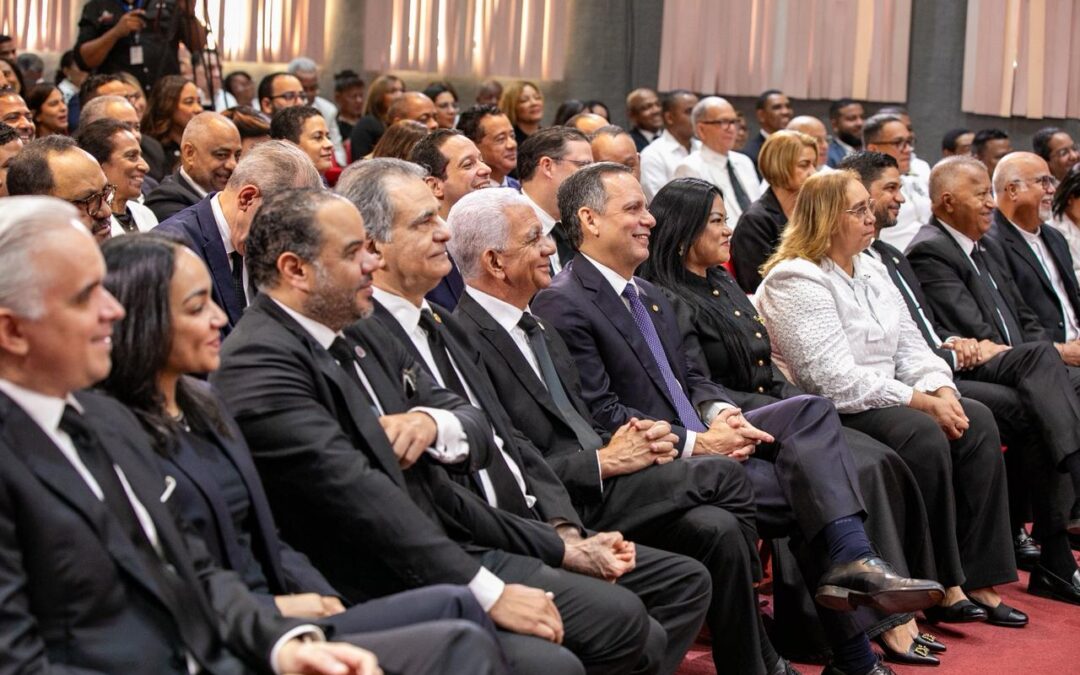 Presidente del Senado participa en acto de conmemoración por el 181 aniversario de la Constitución Dominicana