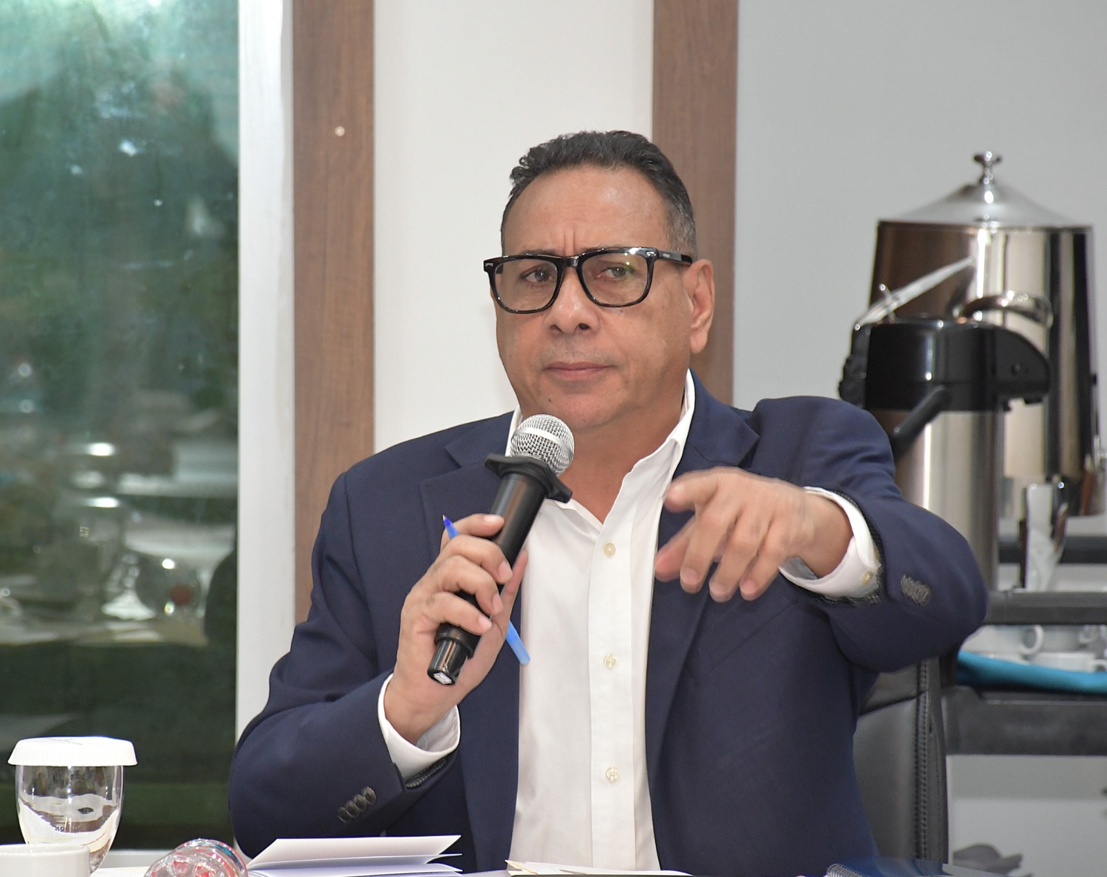 Comisión Bicameral conformada para estudiar los Actos del Poder Ejecutivo continuará análisis de la pieza en enero 1 actos