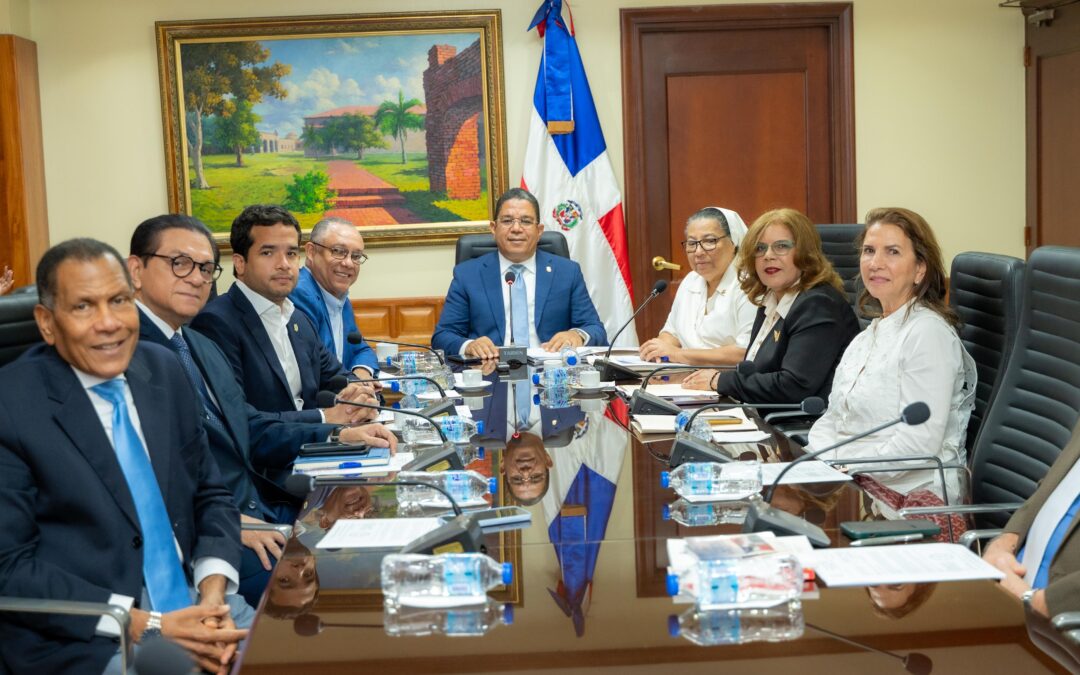 Comisión Especial escucha a la Pastoral de la Salud de la Arquidiócesis de Santo Domingo sobre Ley de Salud Mental
