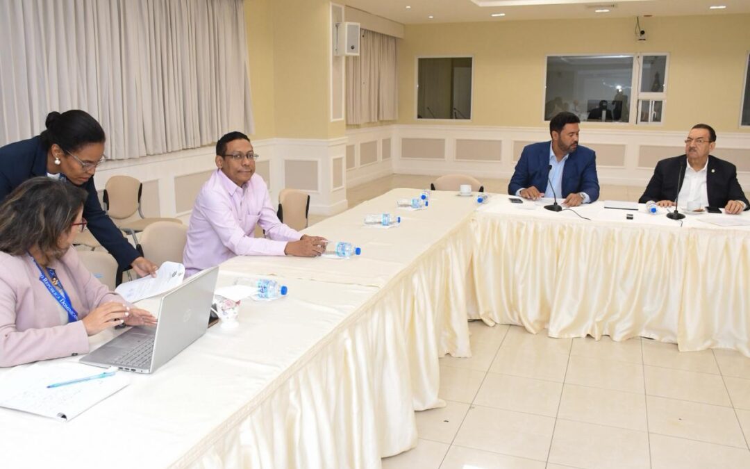 Comisión de Educación Superior respalda instalación de nuevos centros de formación y reconoce figuras educativas