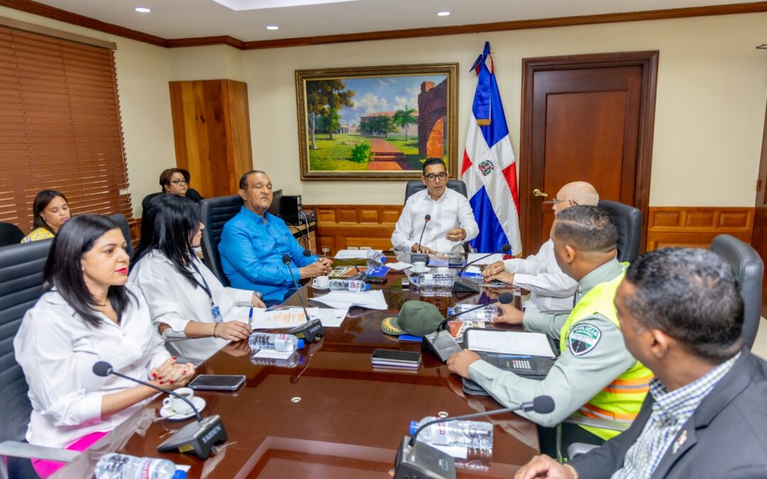 Comisión del Senado y representantes de la Digesett tratan problemática del congestionamiento del tránsito en carreteras