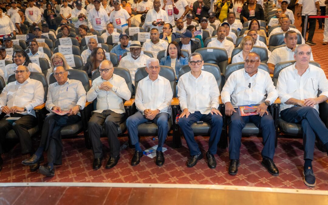 Ricardo de los Santos participa en apertura XIX Congreso Nacional de CNTD