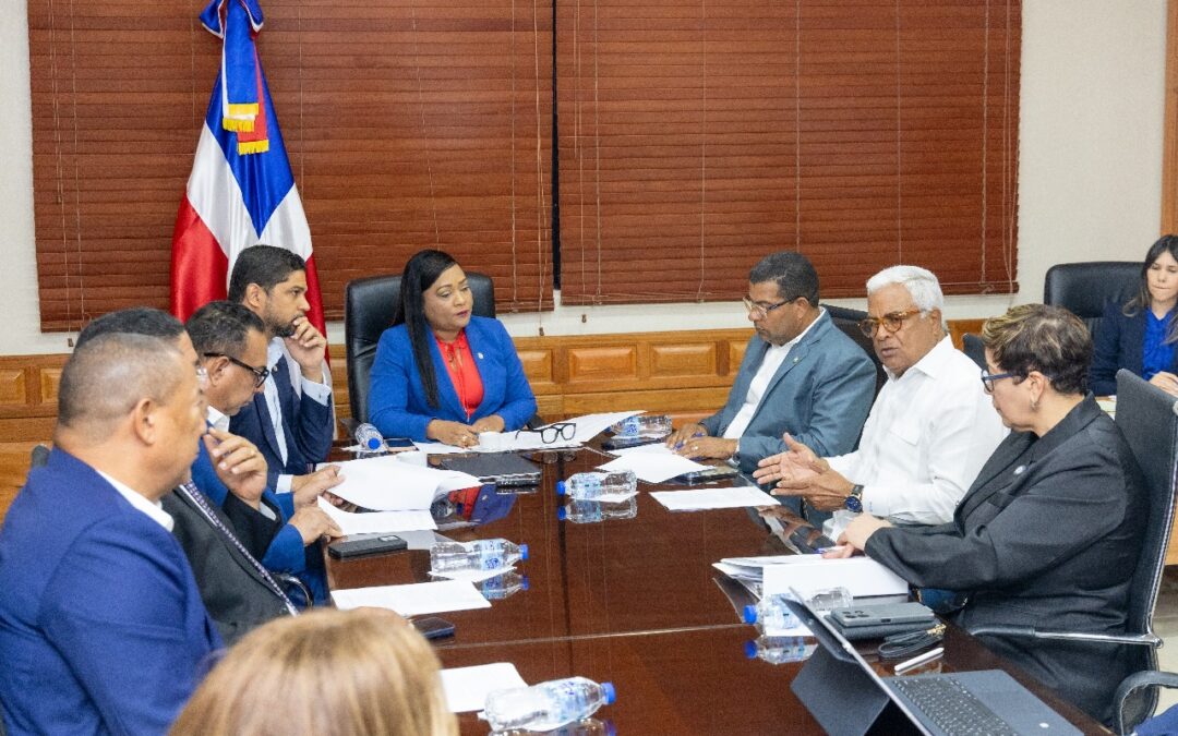 Comisión Especial conversa con el Consejo Estatal del Azúcar (CEA) sobre iniciativa presentada por el Poder Ejecutivo