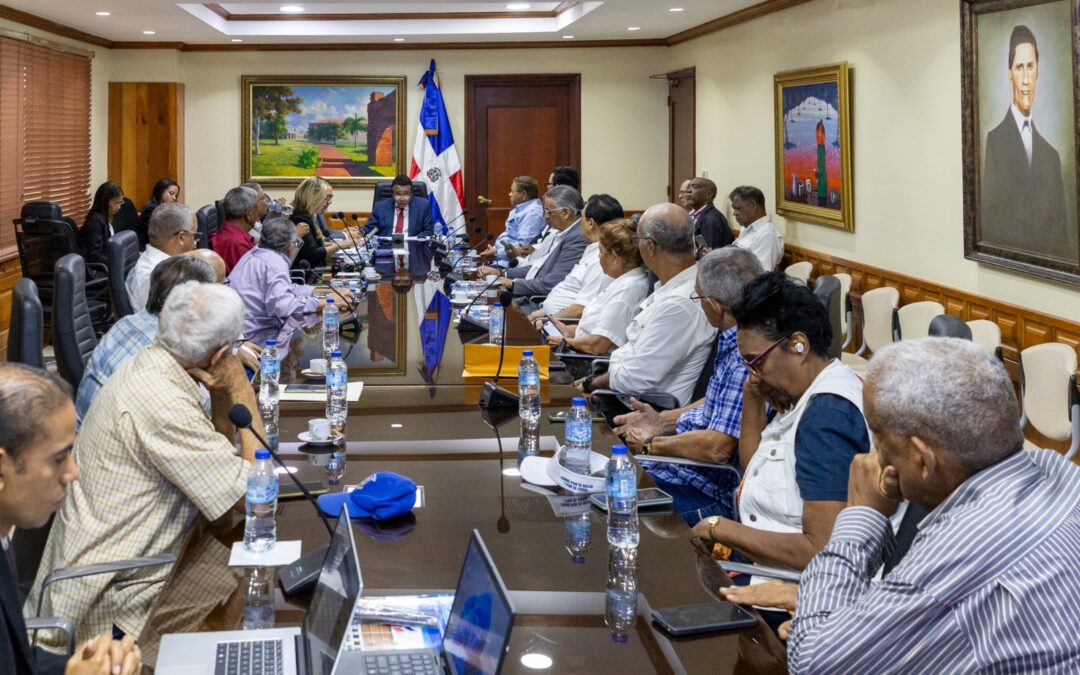 Comisión de Obras Públicas analiza iniciativa para el reconocimiento y pago de deuda por obras ejecutadas