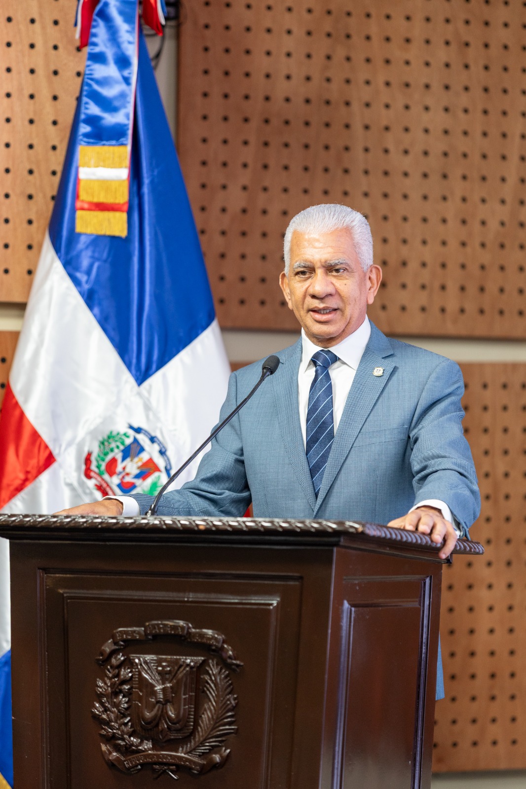 Senado realiza conversatorio sobre ley que regula la intermediación y la publicidad inmobiliaria 2 WhatsApp Image 2026 05 07 at 2.40.53 PM 1