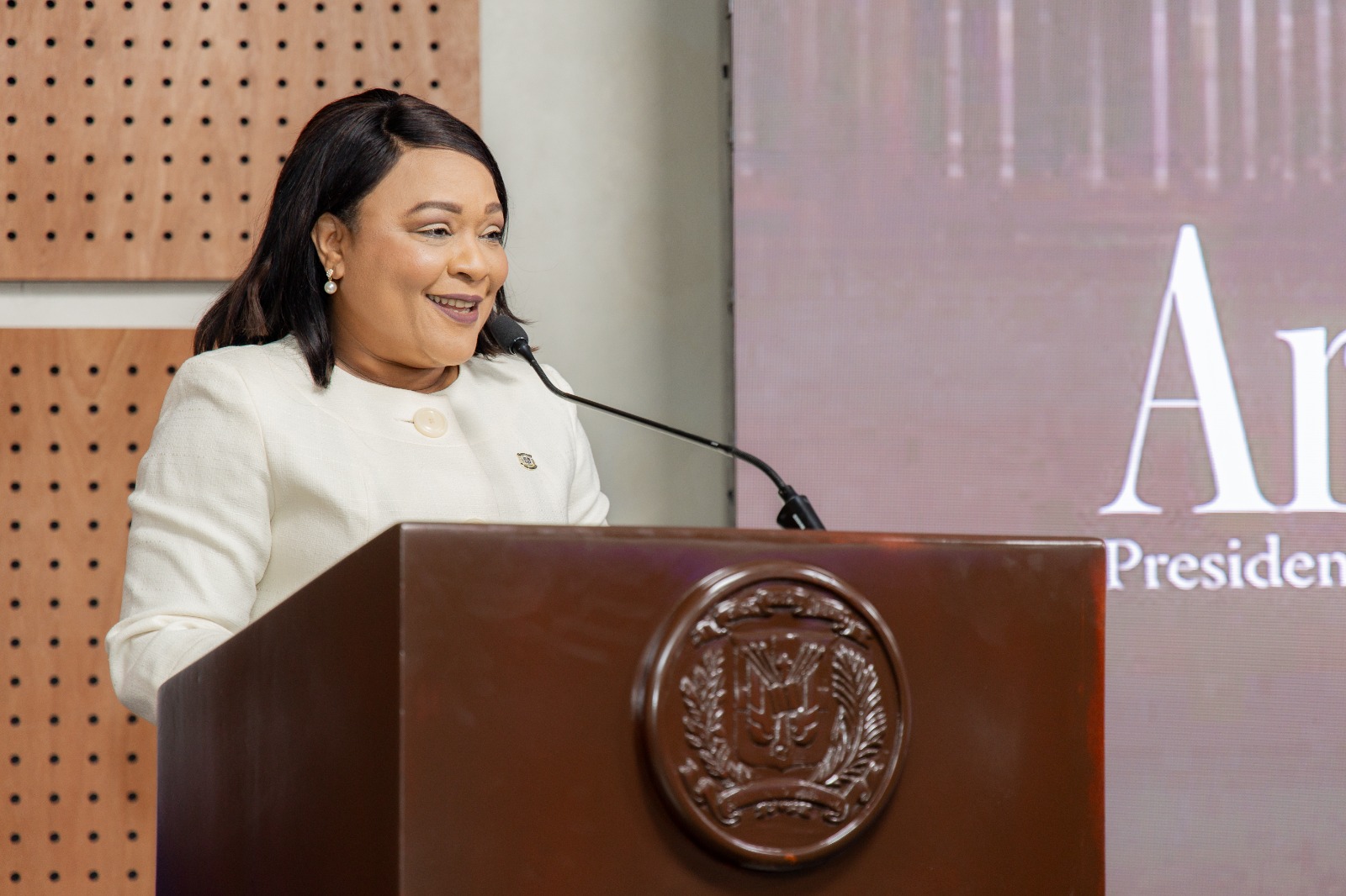 Senado rinde tributo a las sufragistas dominicanas con la charla “Las Sufragistas Dominicanas: Legado y Memoria” 2 WhatsApp Image 2026 05 22 at 7.58.58 AM 7