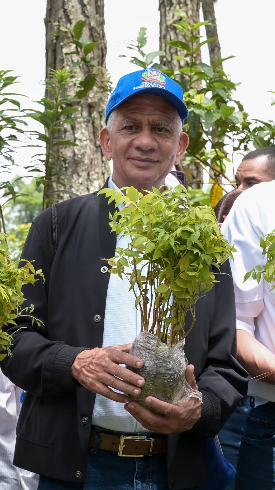 Senado realiza jornada de reforestación en la cuenca alta del río Nizao y establece su segundo bosque institucional 2 IMG 20260626 WA0121
