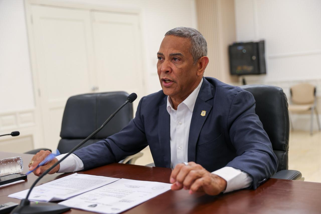 Comisión Especial pondera opiniones emitidas por instituciones públicas y privadas sobre proyecto modifica Ley Orgánica Policía Nacional 1 WhatsApp Image 2026 06 01 at 9.40.24 AM