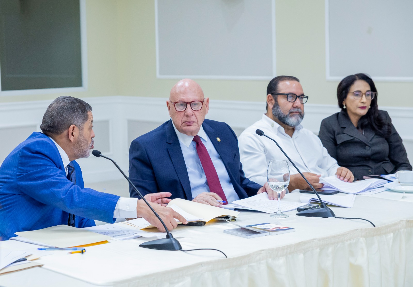 Comisión Bicameral que estudia proyecto de ley de Medidas Pro Crecimiento Económico escuchará este martes al ministro de Hacienda y Economía, Magín Díaz y a la AIRD 2 WhatsApp Image 2026 06 15 at 6.55.29 PM