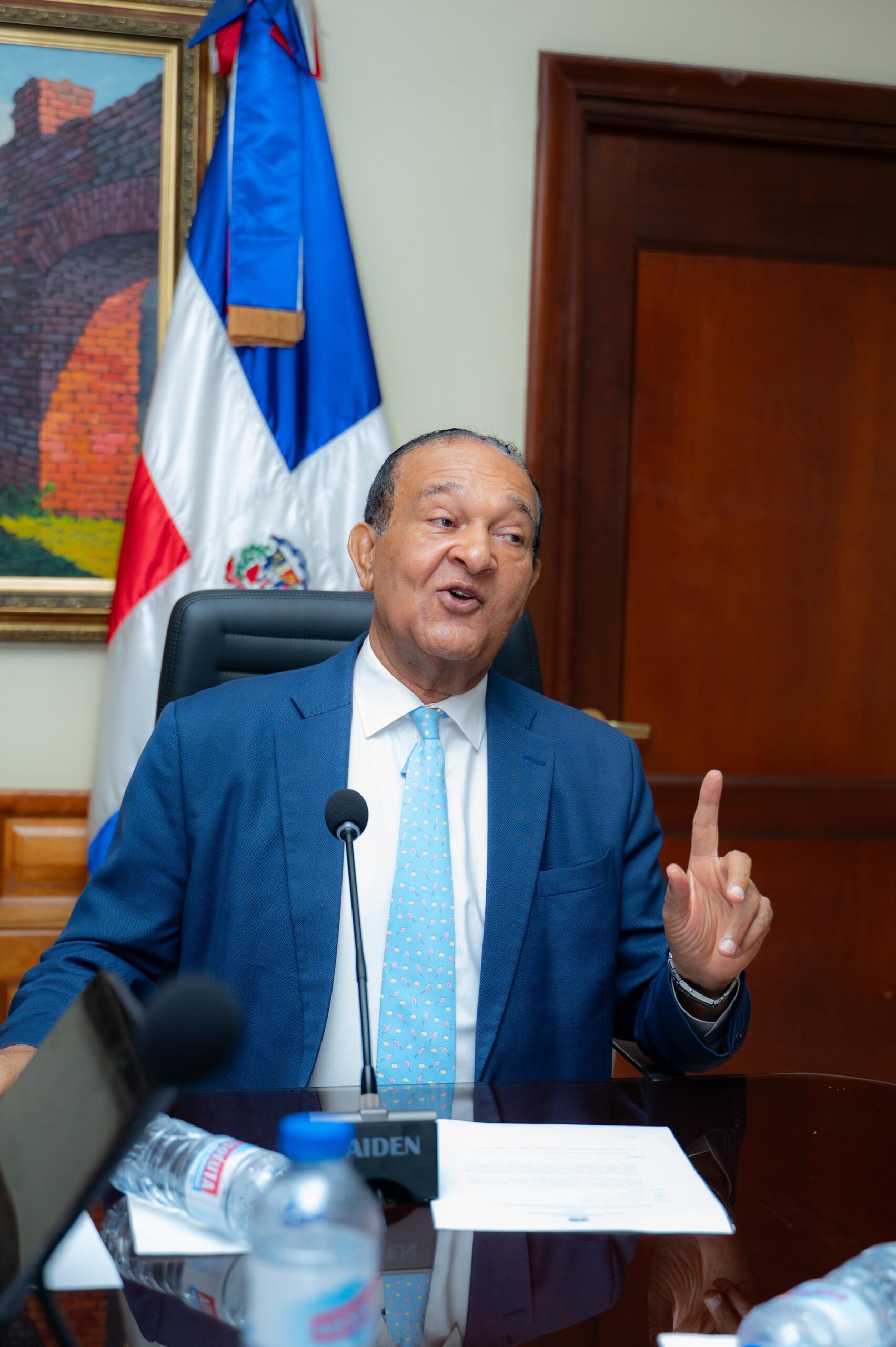 Comisión de Medio Ambiente del Senado aprueba resolución en favor de la titulación de familias de Las Salinas y la protección de las Dunas de Baní 1 WhatsApp Image 2026 06 17 at 2.08.00 PM 1 scaled
