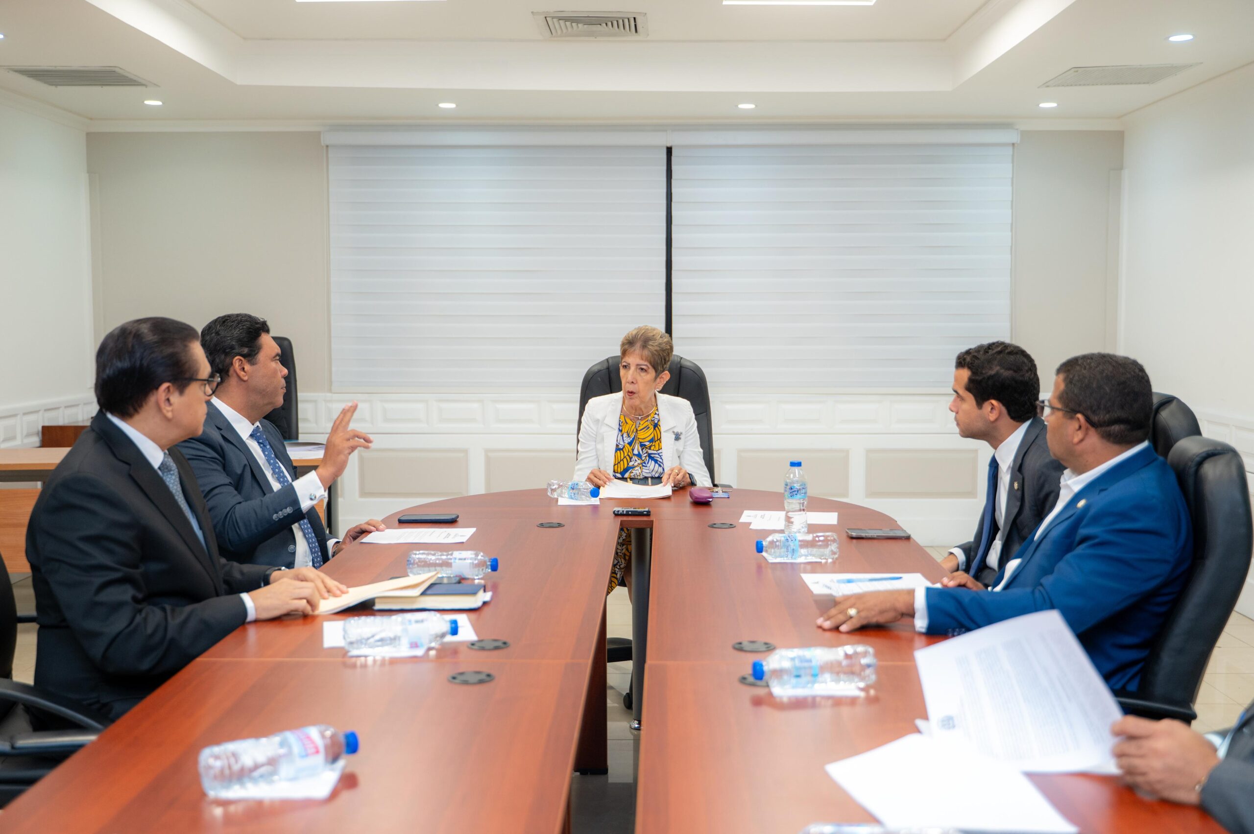 Comisión de Turismo del Senado continúa estudio de iniciativas sobre turismo gastronómico y de salud