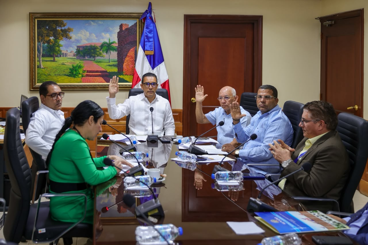 Comisión de Transporte del Senado favorece instalación oficina de Intrant en Dajabón