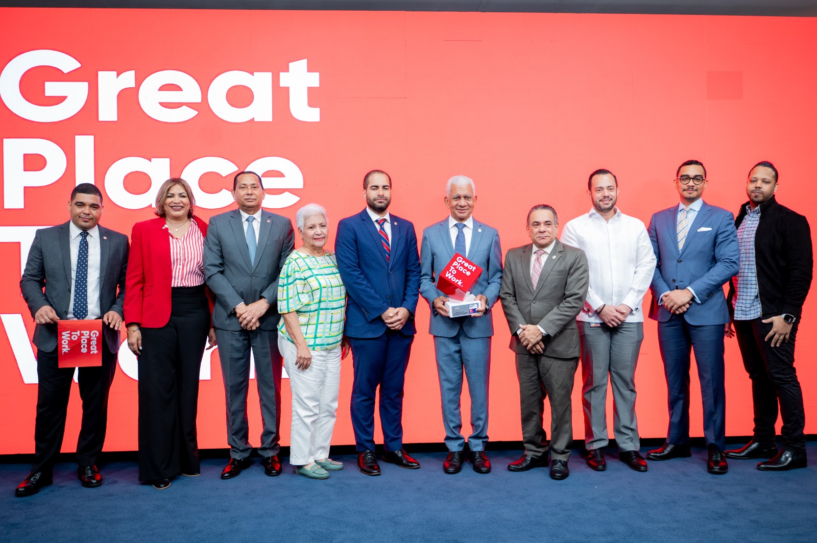 Senado de la República recibe certificación “Great Place To Work” que lo acredita como un gran lugar para trabajar 1 WhatsApp Image 2026 07 14 at 12.55.32 PM 1