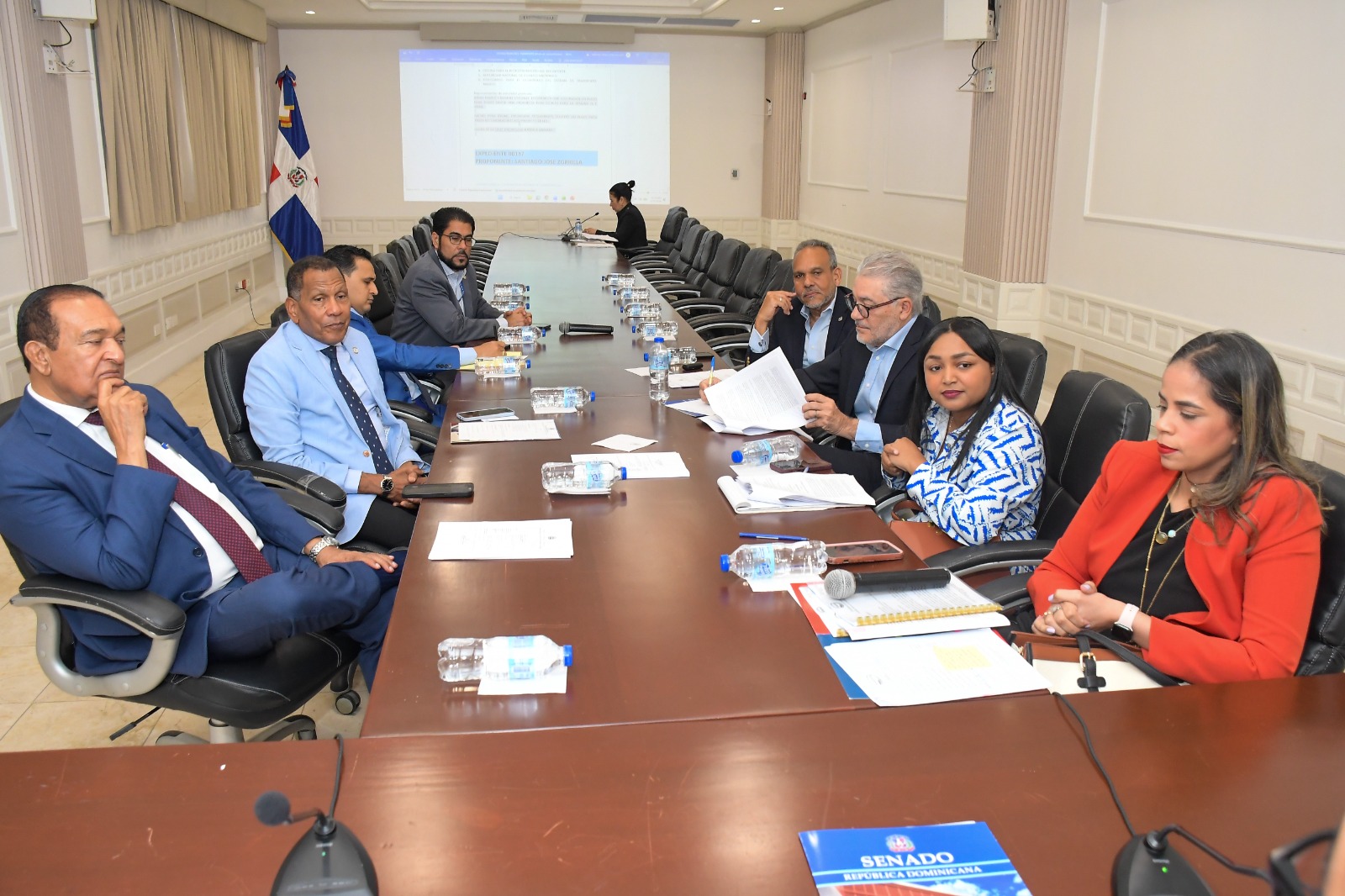 Comisión de senadores escucha a representantes de diferentes instituciones en torno al proyecto de ley que crea Ministerio de Transporte 1 WhatsApp Image 2026 07 16 at 2.20.52 PM 1